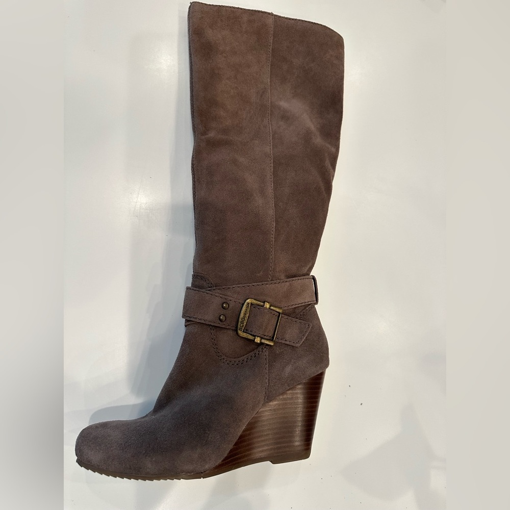 Tan suede wedge boots